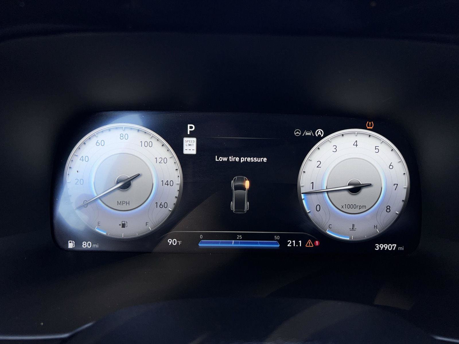 Used 2024 Hyundai Palisade SEL FWD image 2