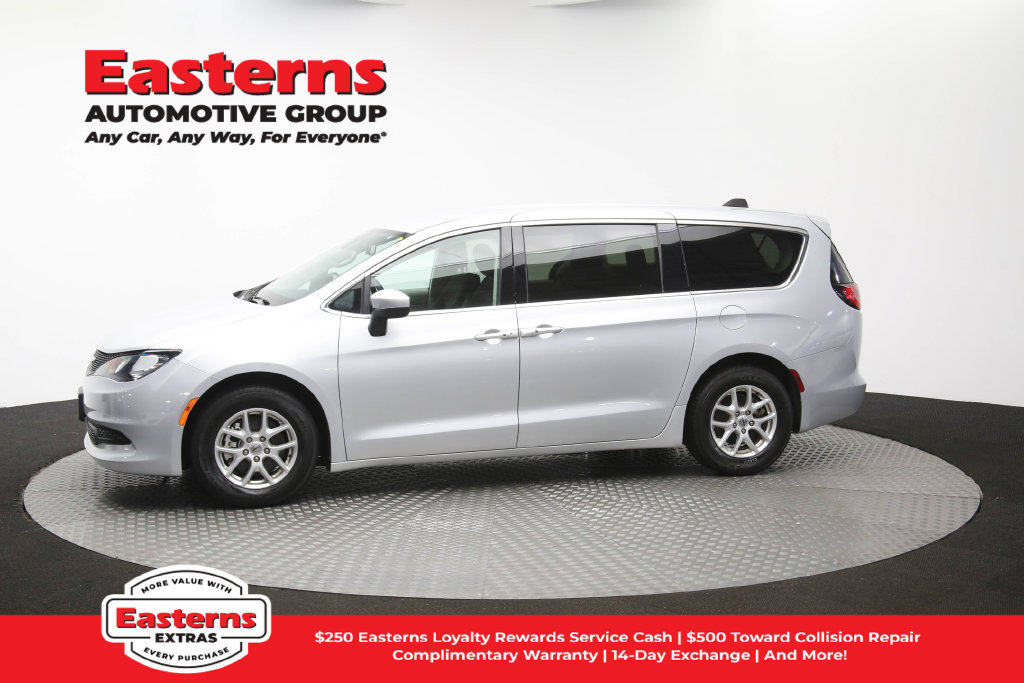 Used 2023 Chrysler Voyager LX FWD image 61