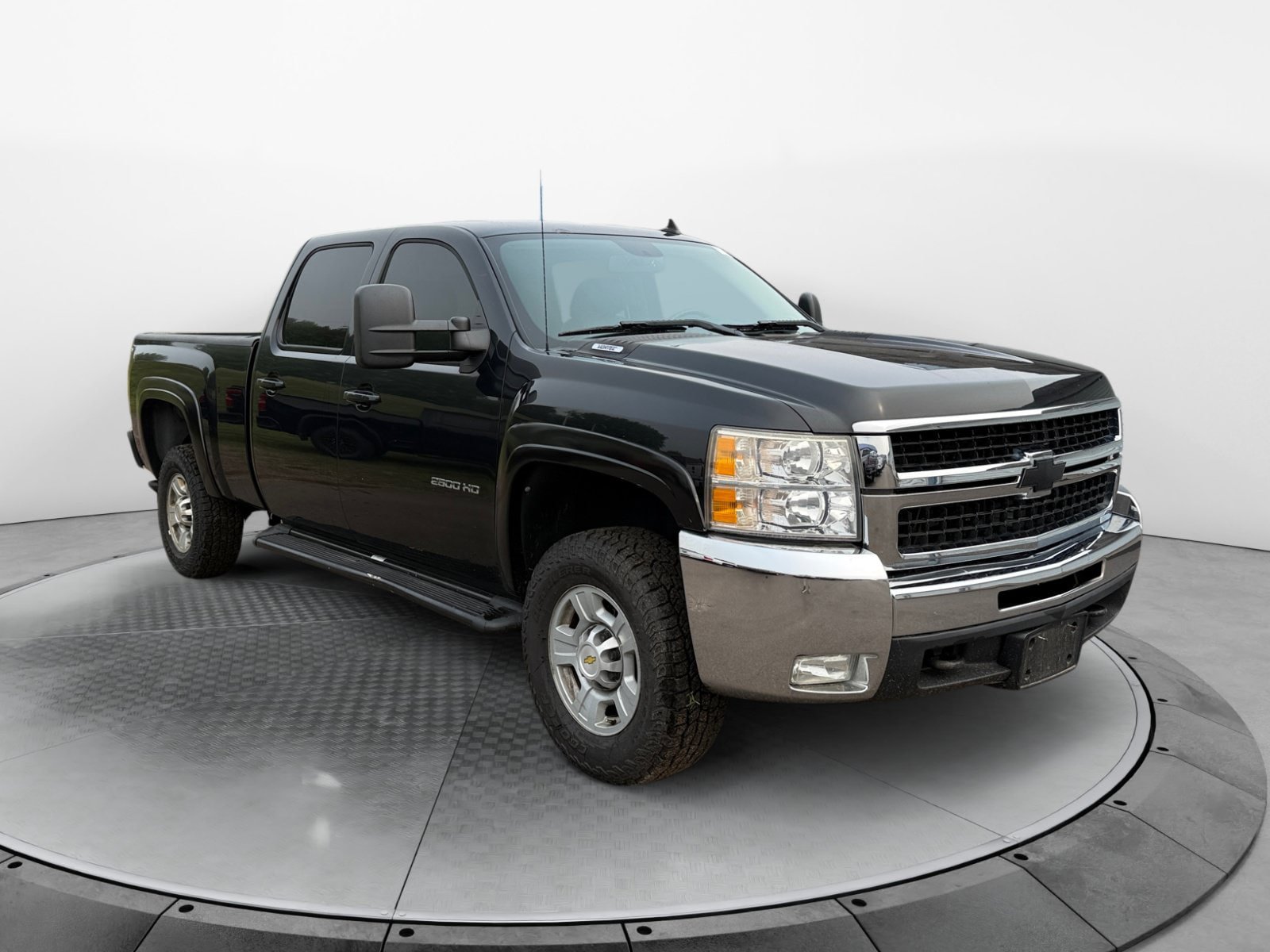 Used 2010 Chevrolet Silverado 2500 LTZ w/ Convenience Package AWD/4WD image 4