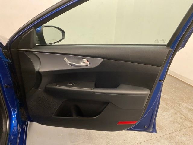 Used 2023 Kia Forte LXS w/ LXS Technology Package FWD image 23