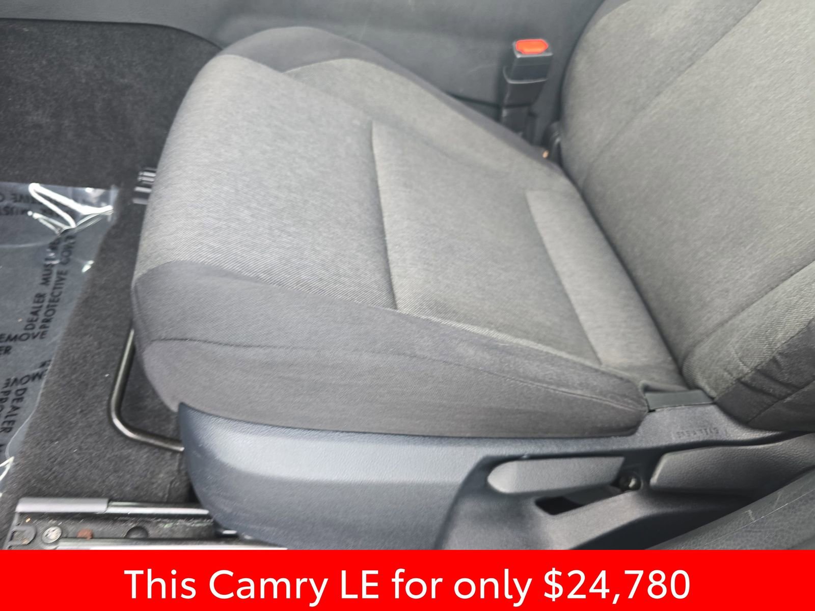 Used 2025 Toyota Camry LE FWD image 34