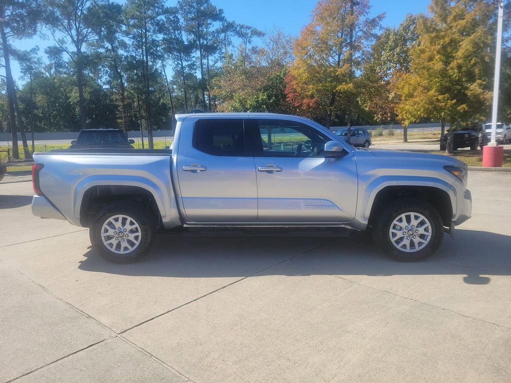Certified 2025 Toyota Tacoma SR5 image 11