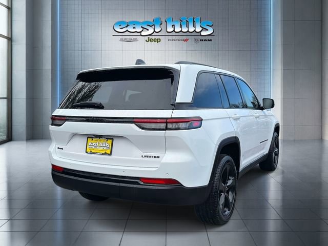 Certified 2024 Jeep Grand Cherokee Limited w/ Black Appearance Package image 6