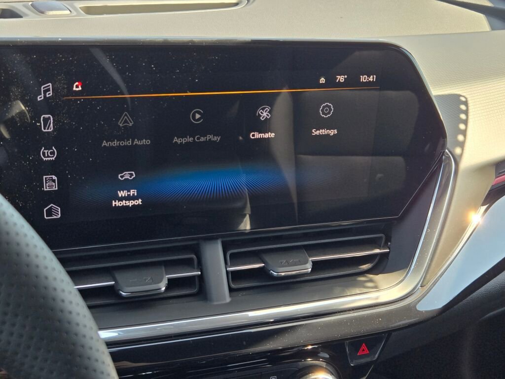 New 2026 Chevrolet Trax RS w/ Driver Confidence Package FWD image 24