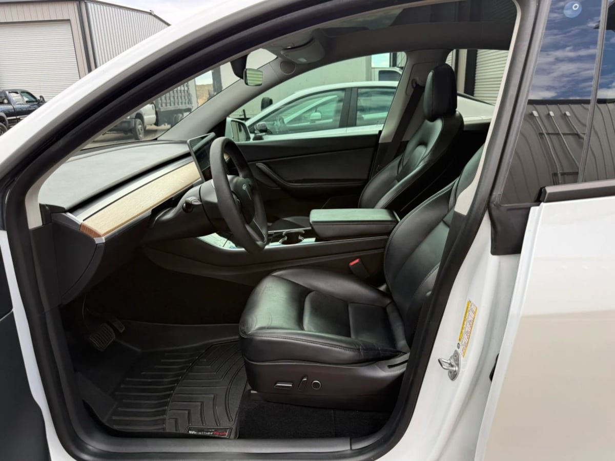 Used 2021 Tesla Model Y Long Range AWD/4WD image 15