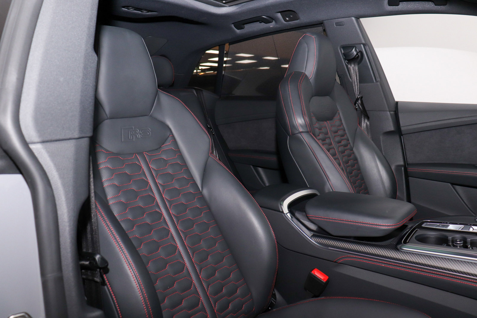 Used 2024 Audi RS Q8 image 15