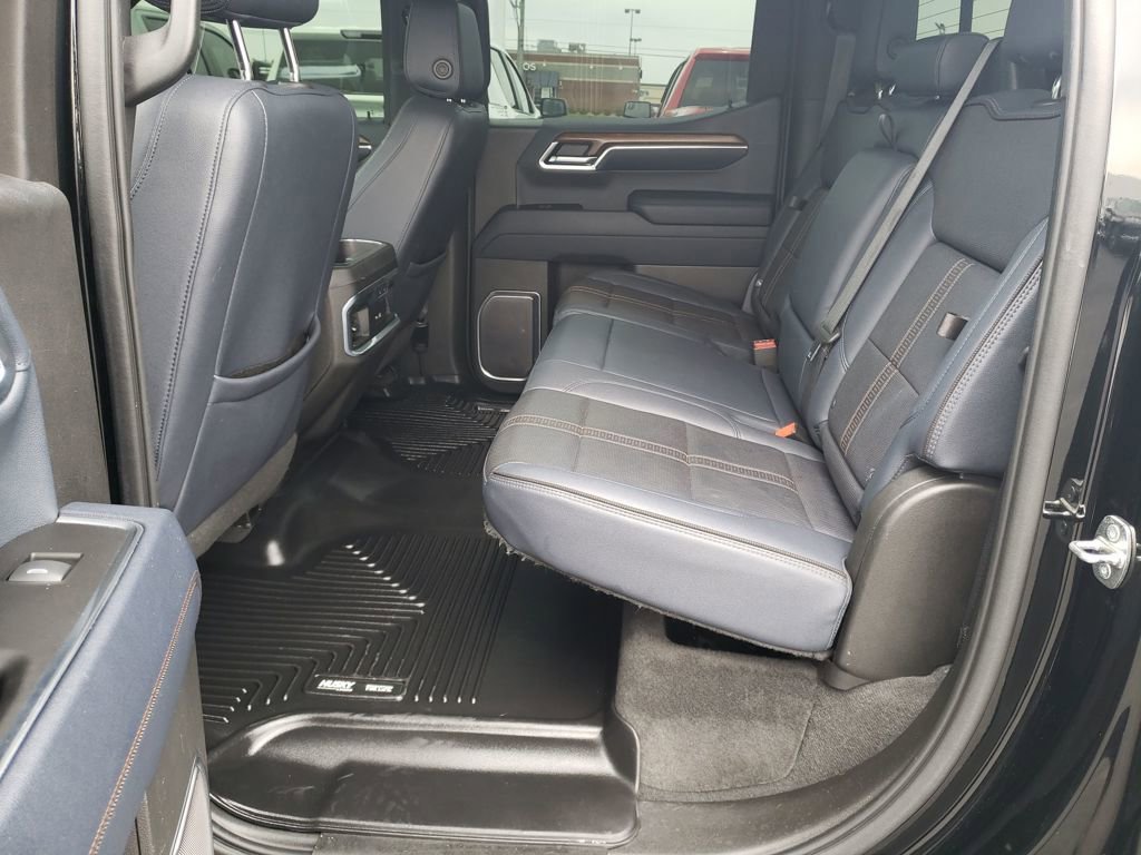 Used 2022 Chevrolet Silverado 1500 High Country w/ Technology Package image 24