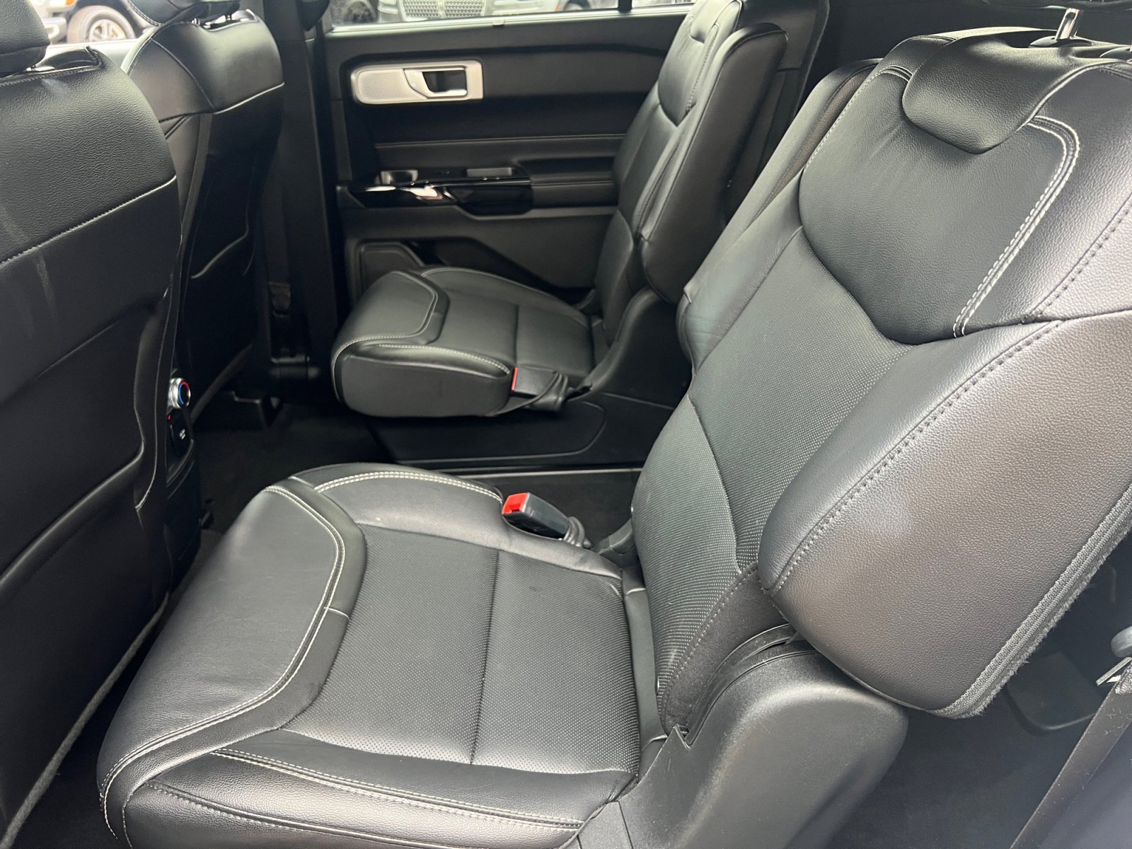 Used 2022 Ford Explorer ST w/ Equipment Group 401A image 17