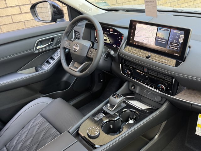 New 2026 Nissan Rogue Platinum w/ Platinum Premium Package AWD/4WD image 8
