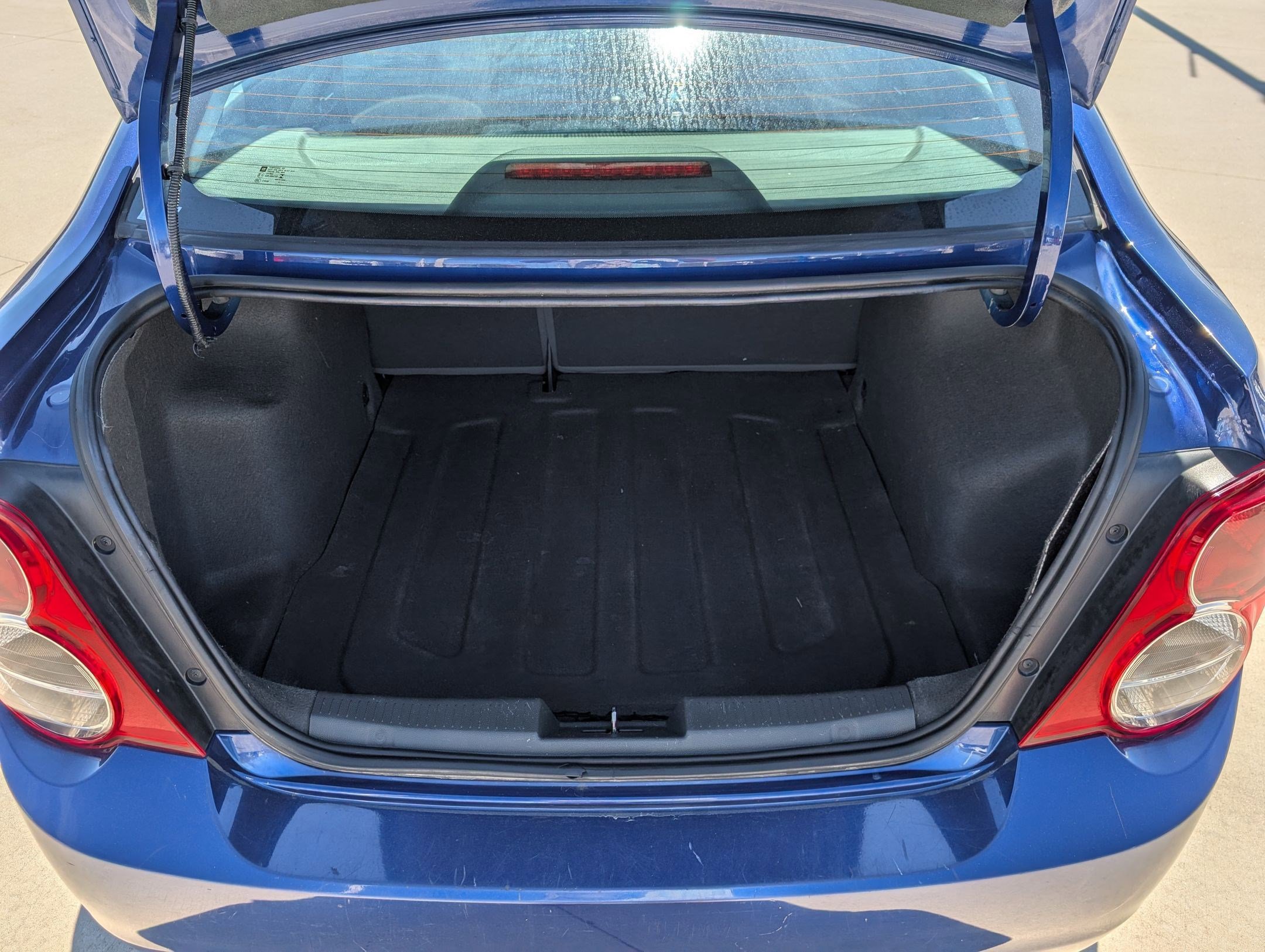 Used 2013 Chevrolet Sonic LT image 28