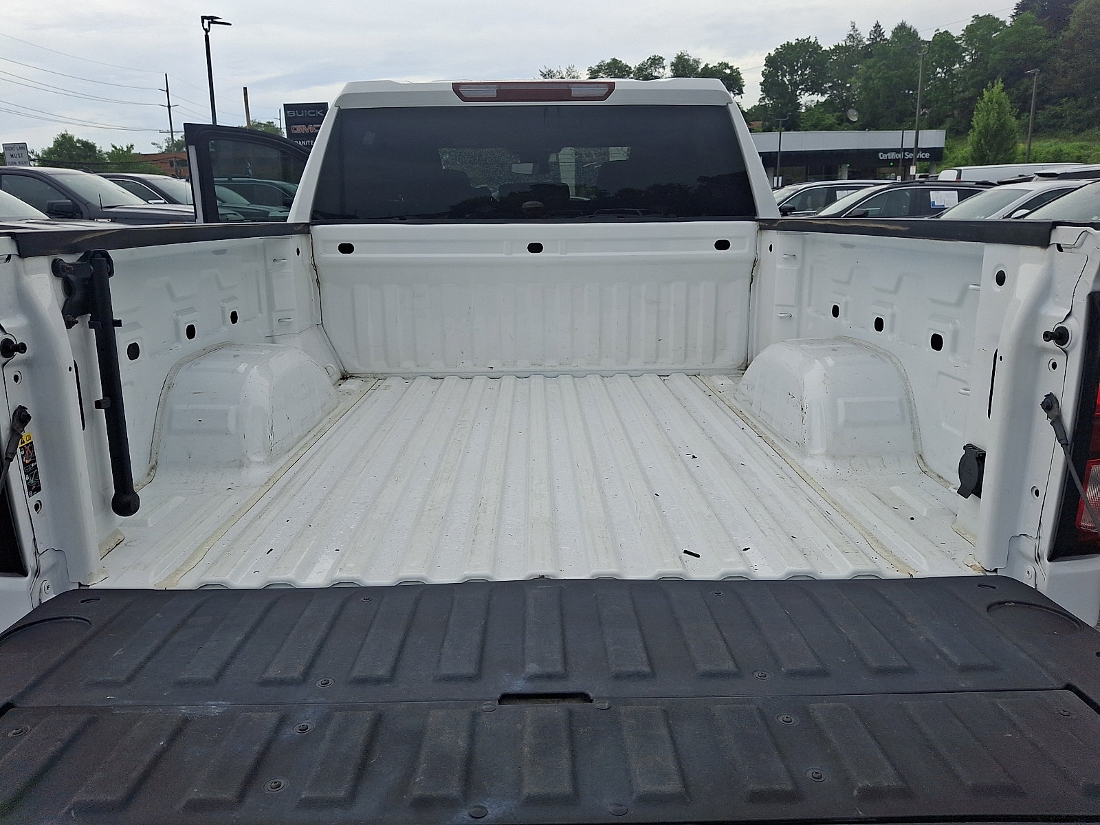 Used 2022 GMC Sierra 1500 Elevation w/ LPO, Elevation Black Package AWD/4WD image 28