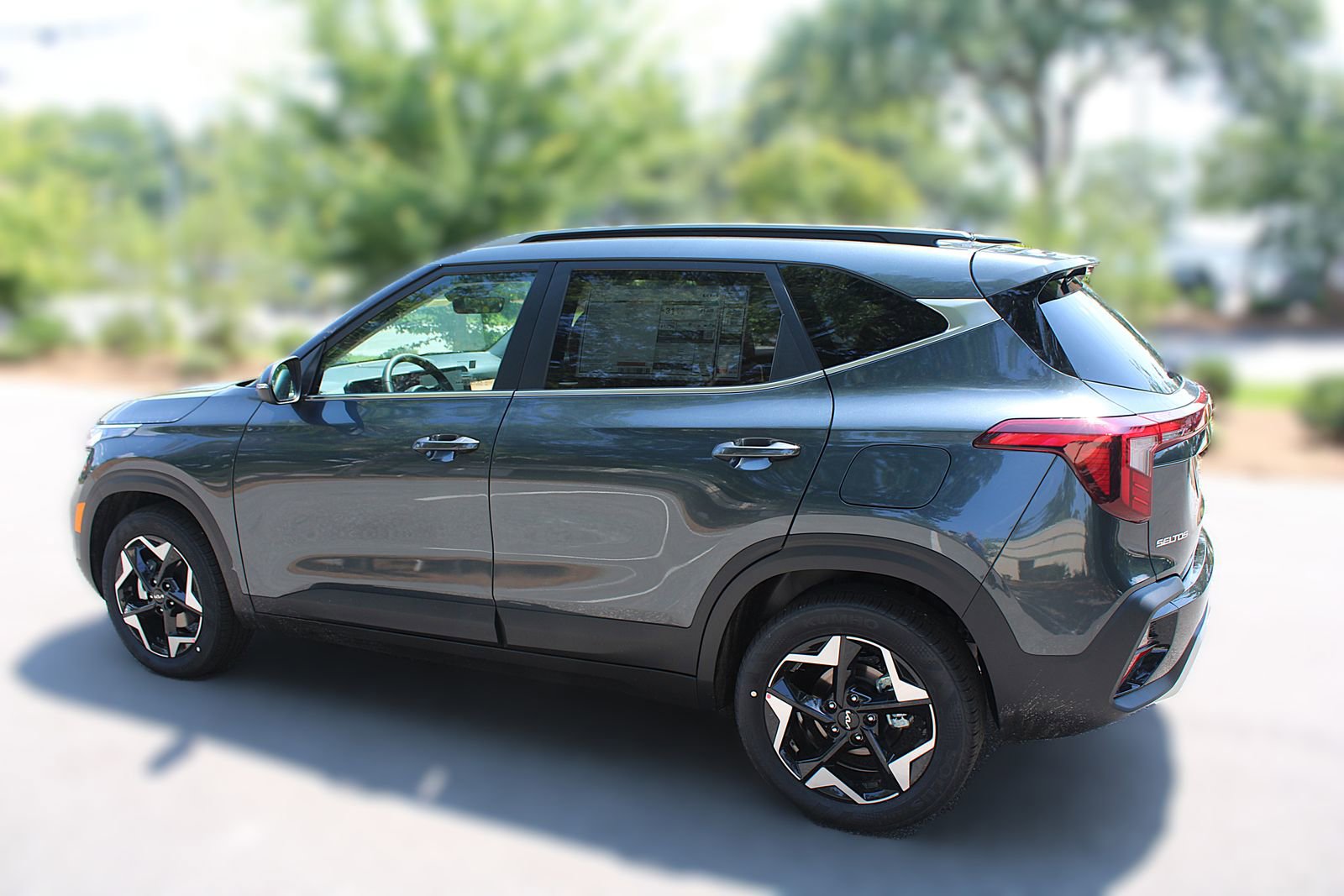 New 2026 Kia Seltos EX FWD image 12
