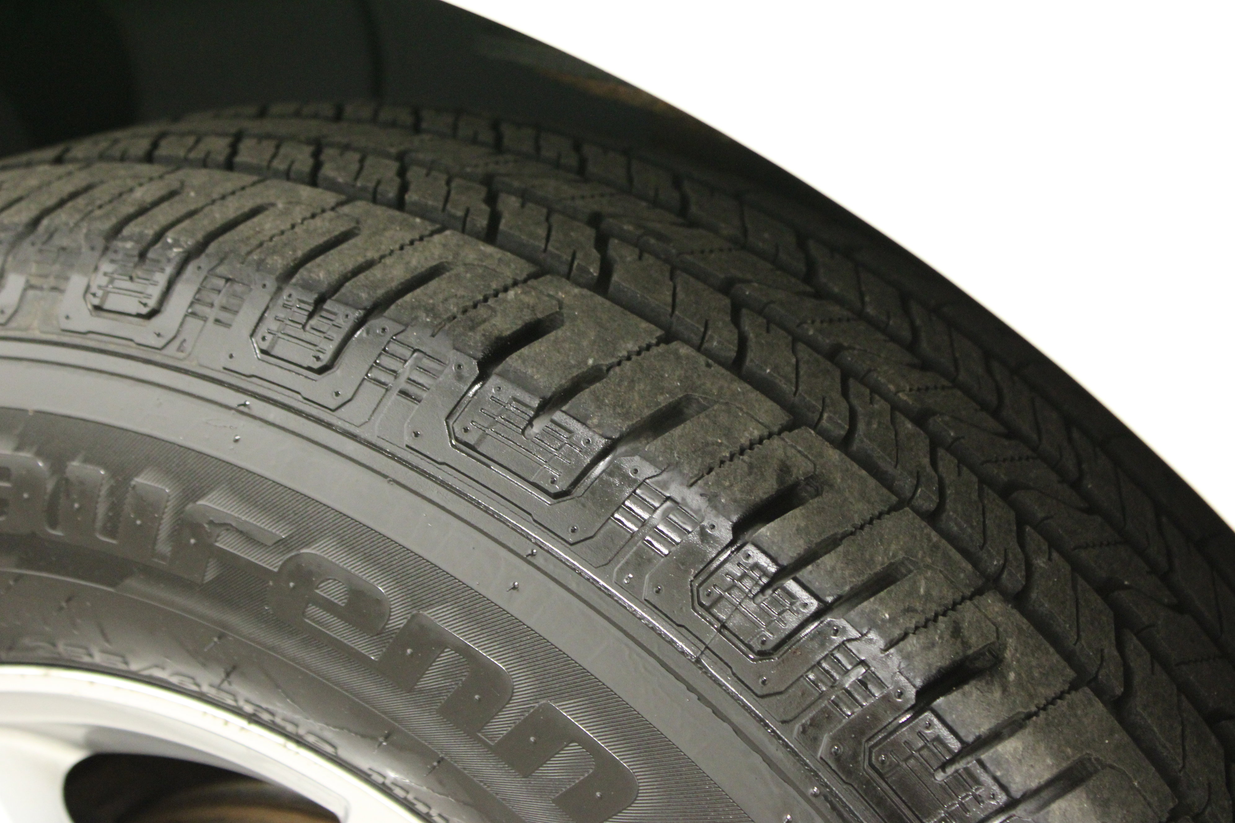 Used 2012 Chevrolet Traverse LT FWD image 11