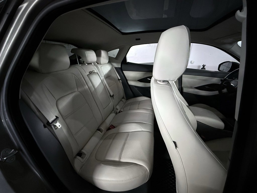 Used 2020 Jaguar E-PACE SE image 25