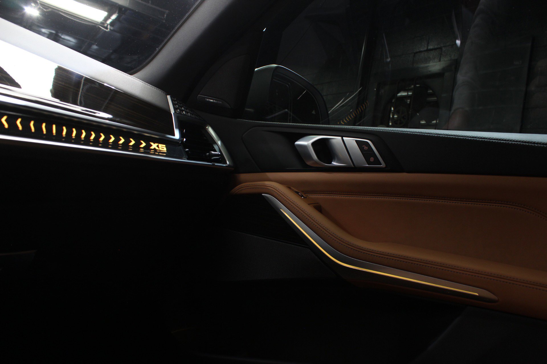 Used 2024 BMW X5 sDrive40i w/ Premium Package image 55