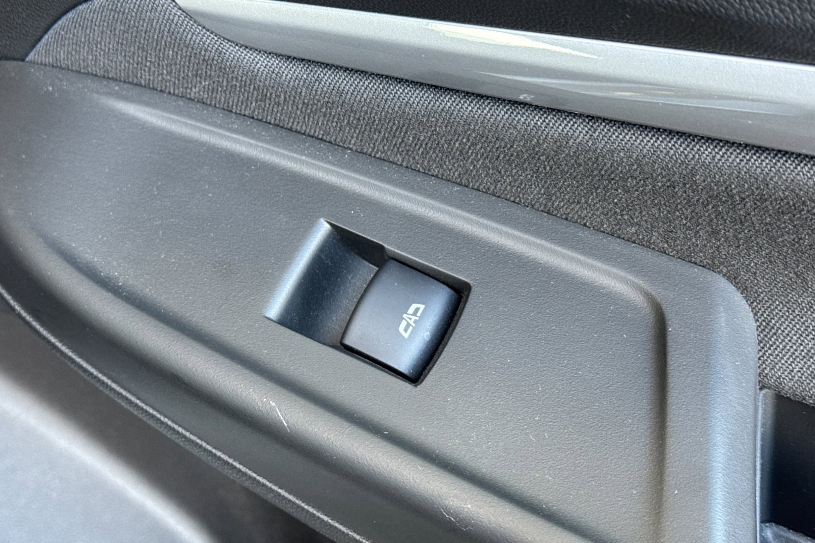 Used 2023 Chevrolet Bolt EUV LT w/ Comfort Package image 20