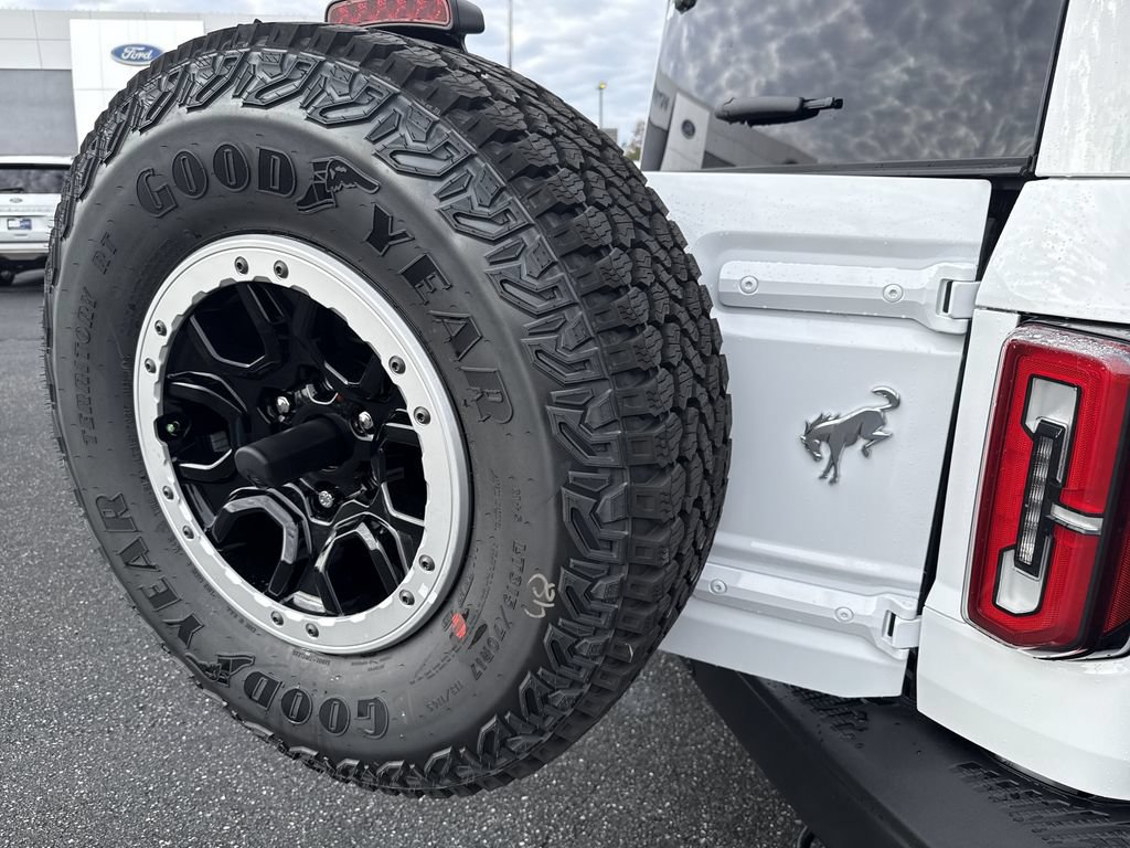 New 2025 Ford Bronco Badlands w/ Sasquatch Package AWD/4WD image 19