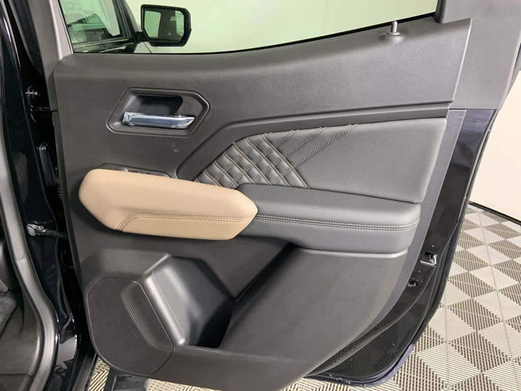 Used 2026 GMC Canyon Denali AWD/4WD image 12