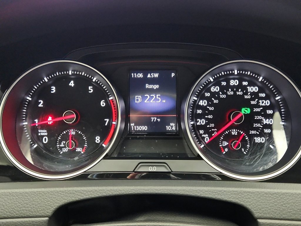 Used 2021 Volkswagen GTI SE FWD image 16