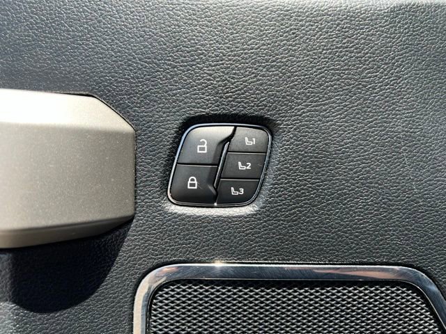Used 2021 Ford F350 Lariat AWD/4WD image 34