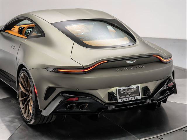 Used 2025 Aston Martin V8 Vantage Coupe RWD image 32