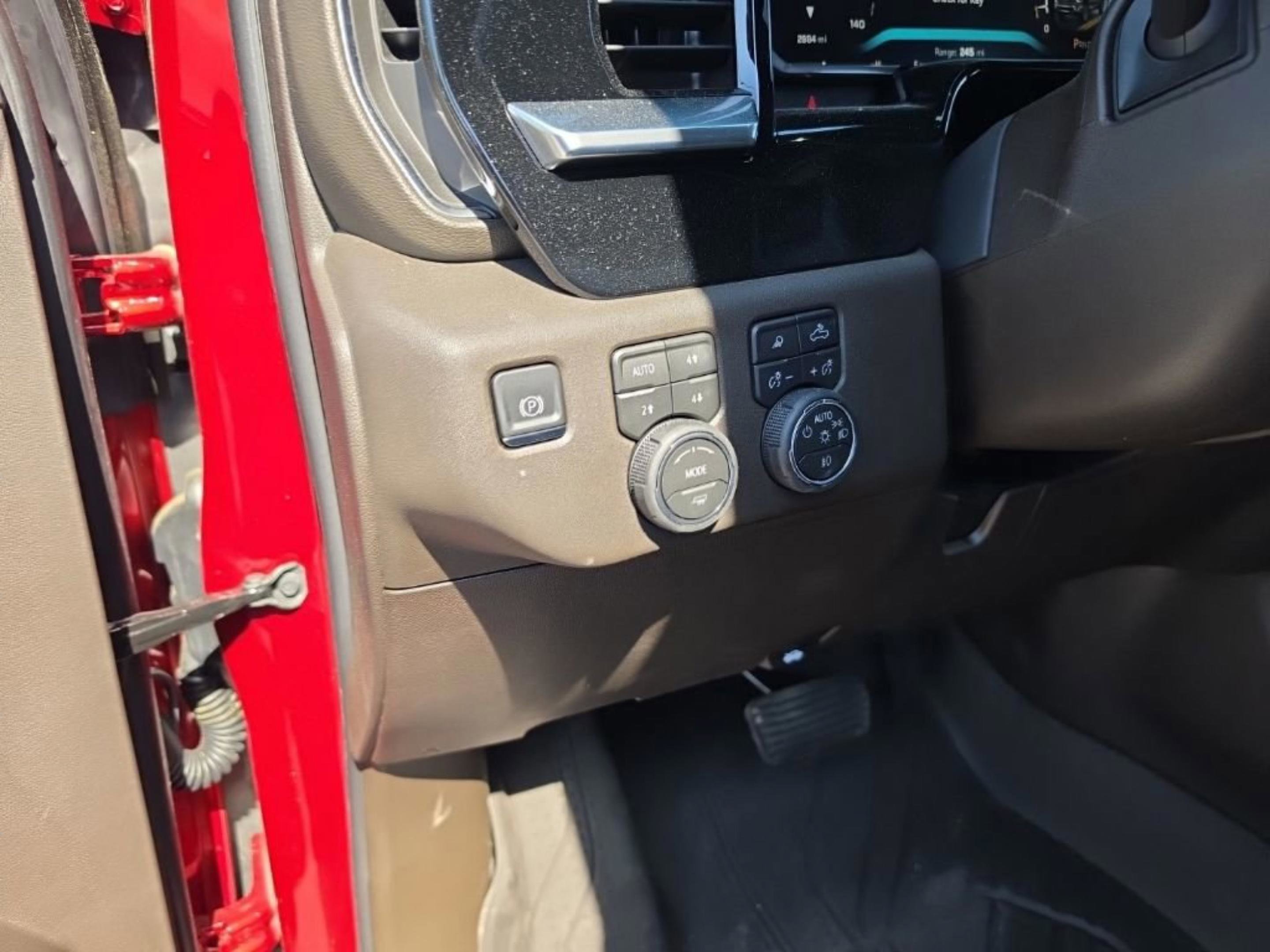 Used 2026 Chevrolet Silverado 3500 LTZ w/ LTZ Convenience Package AWD/4WD image 18