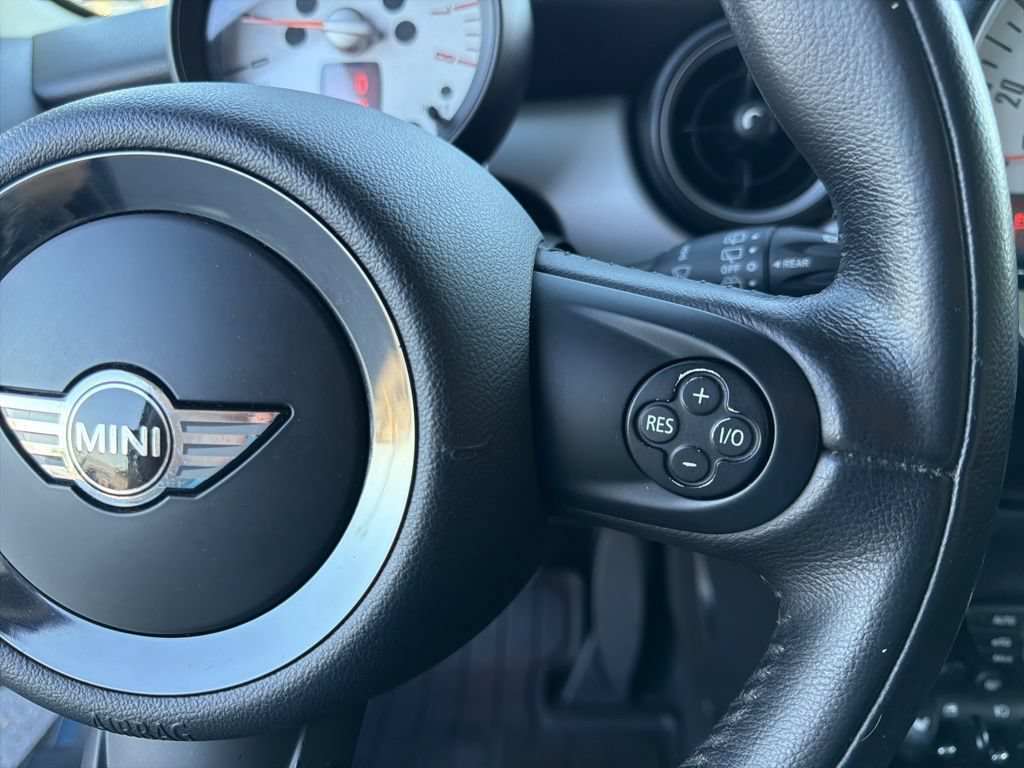 Used 2011 MINI Cooper Hardtop FWD image 22