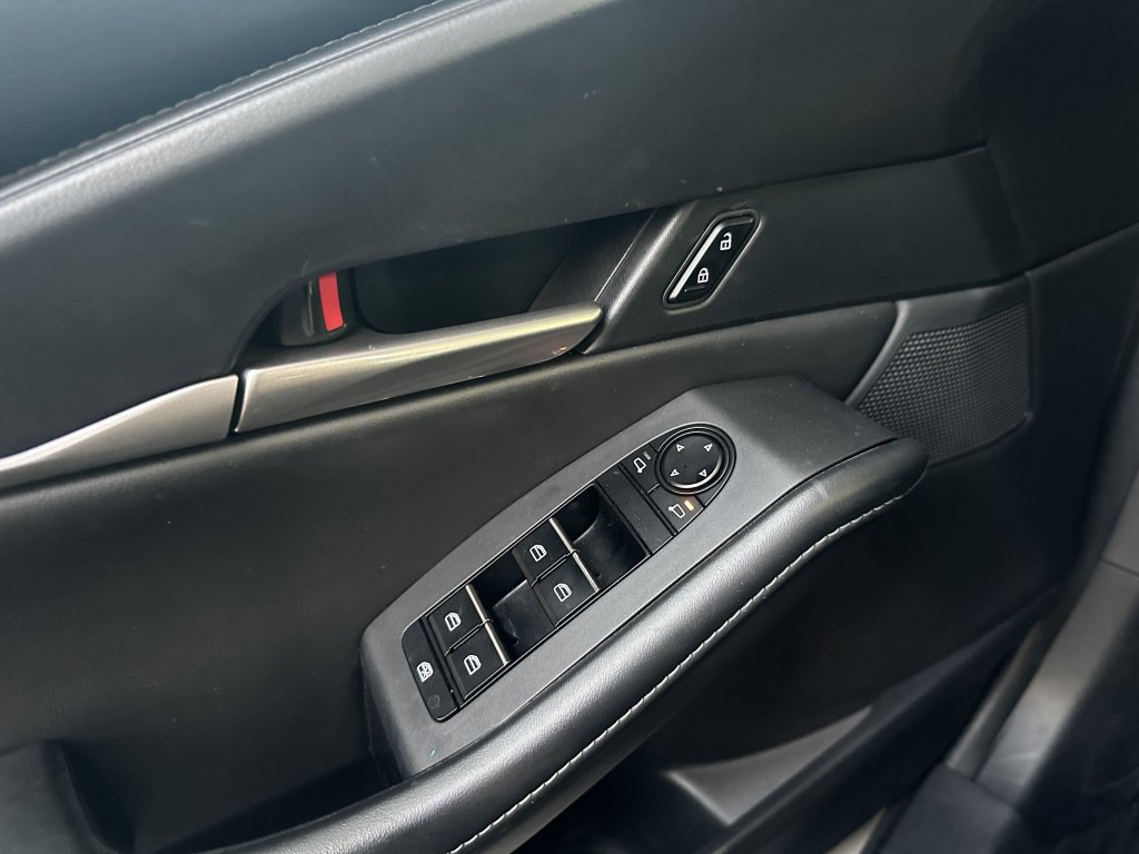 Used 2023 MAZDA CX-30 AWD 2.5 S w/ Select Package image 26