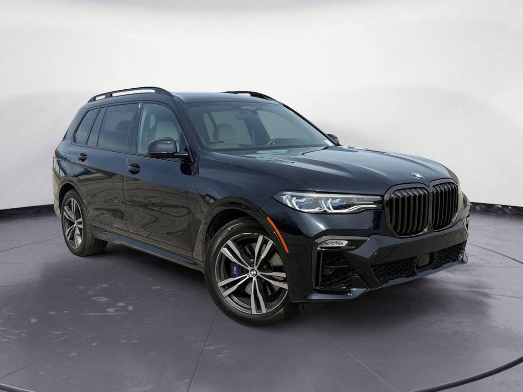 Used 2021 BMW X7 M50i image 3