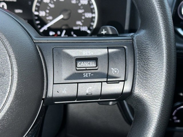 Used 2023 Nissan Rogue S image 39
