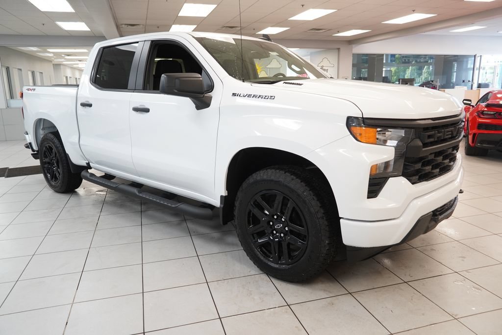 New 2026 Chevrolet Silverado 1500 Custom w/ Turbomax Blackout Package AWD/4WD image 12