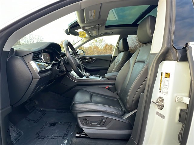 Used 2022 Audi Q8 Premium Plus w/ Premium Plus Package image 26