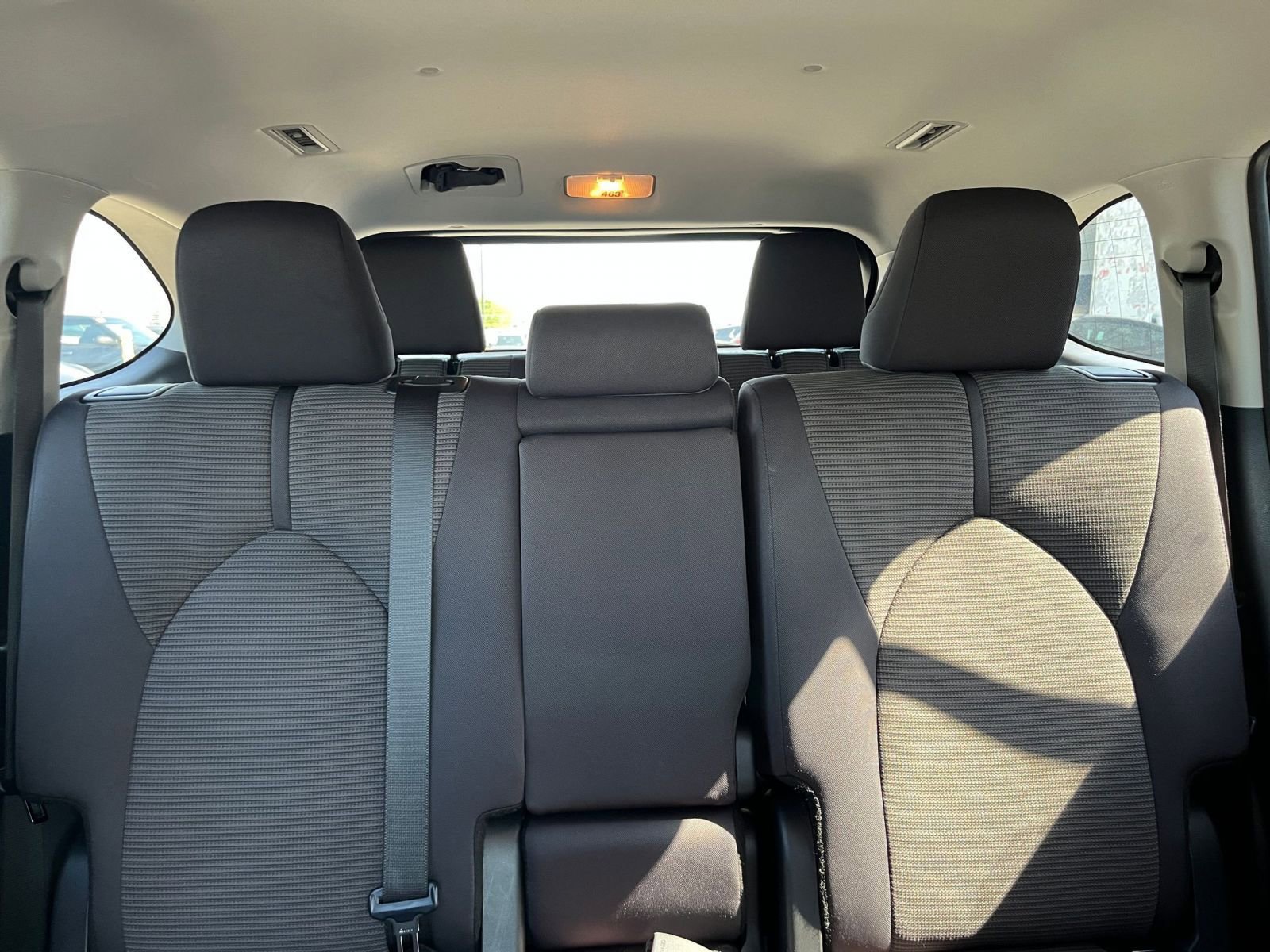 Used 2025 Toyota Highlander LE FWD image 40