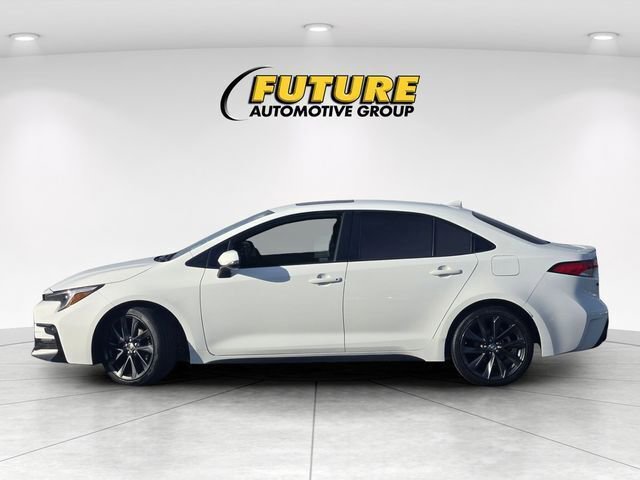 Certified 2024 Toyota Corolla SE w/ SE Premium Package FWD image 9
