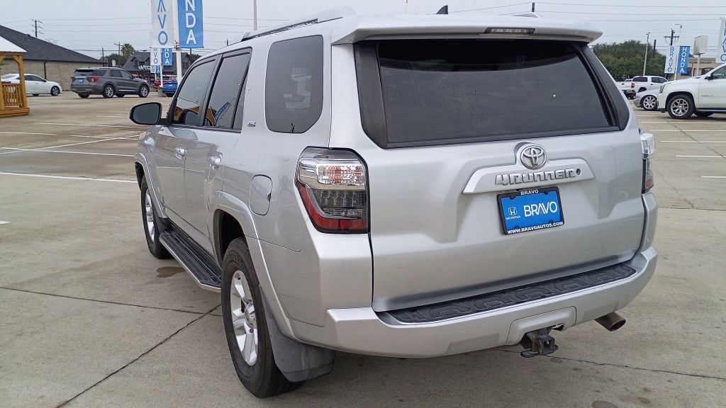 Used 2015 Toyota 4Runner SR5 RWD image 9
