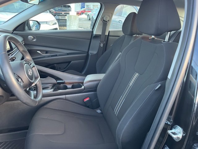 Used 2024 Hyundai Elantra SEL w/ Convenience Package image 10