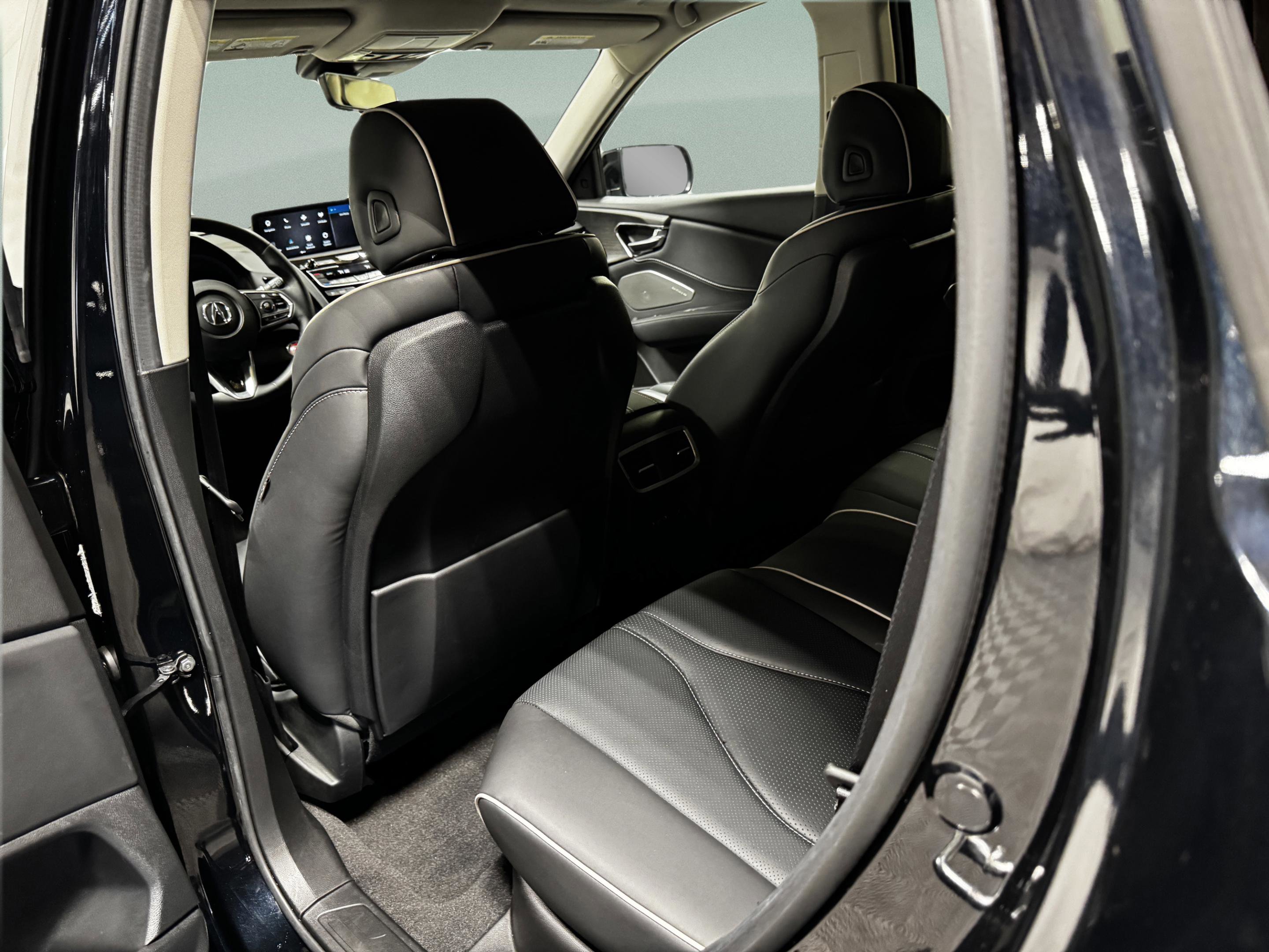 Certified 2025 Acura RDX SH-AWD w/ Advance Package image 11