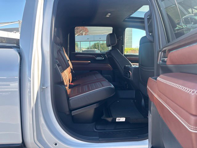 Used 2024 GMC Sierra 3500 Denali Ultimate AWD/4WD image 35