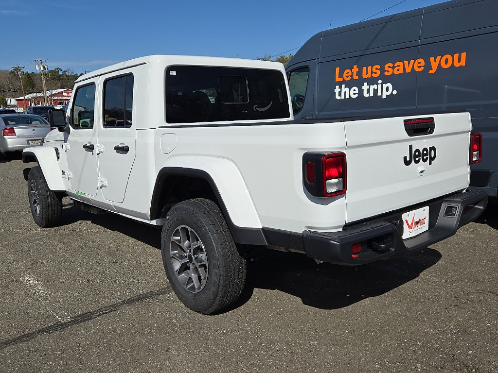 New 2026 Jeep Gladiator Sport AWD/4WD image 3