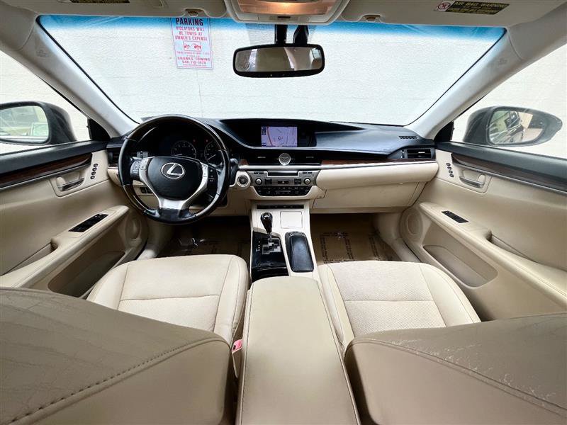 Used 2013 Lexus ES 350 w/ Ultra Luxury Pkg FWD image 12