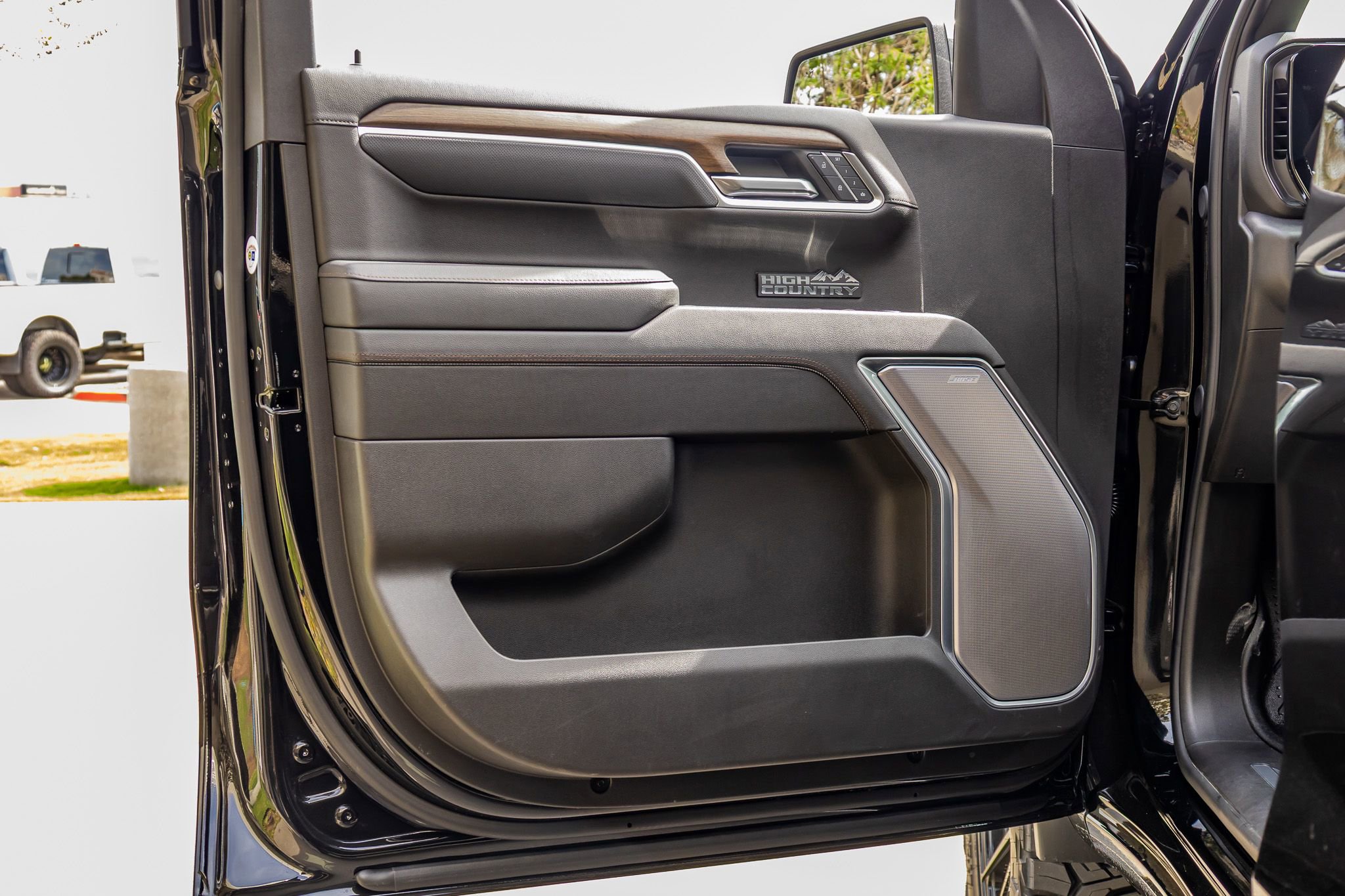 Used 2026 Chevrolet Silverado 1500 High Country image 35