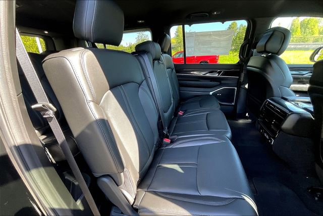 New 2024 Jeep Wagoneer L 4WD w/ Convenience Group I image 24