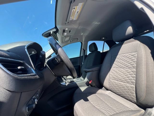 Used 2020 Chevrolet Equinox LT w/ Driver Convenience Package FWD image 16