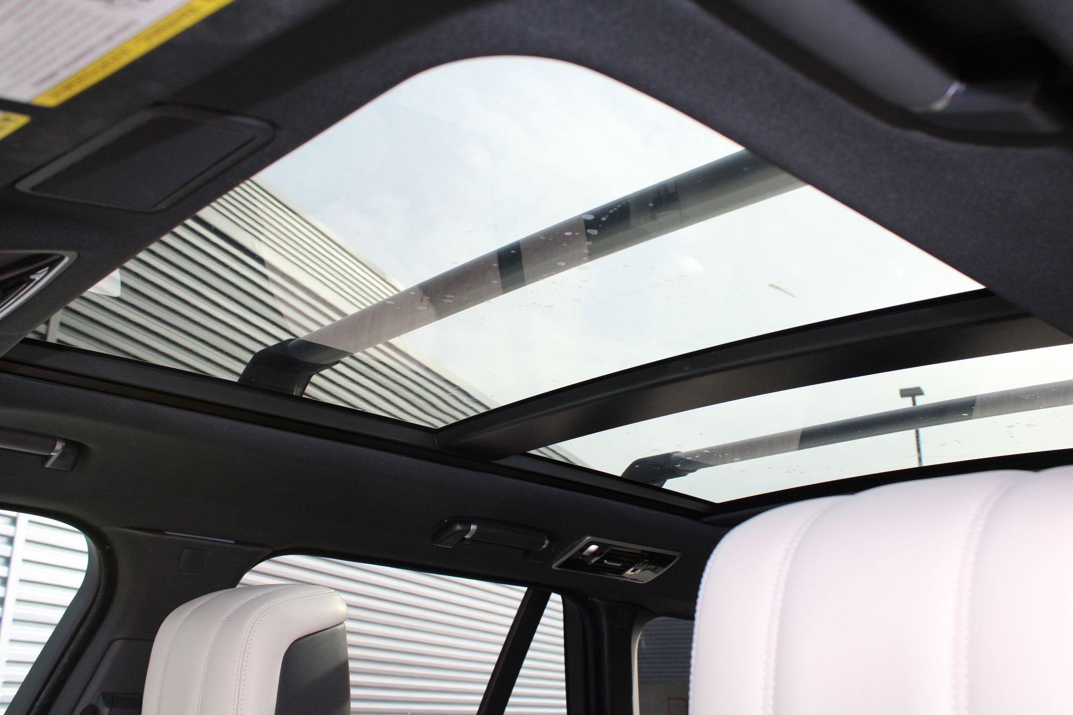 Used 2022 Land Rover Range Rover Westminster Edition image 21