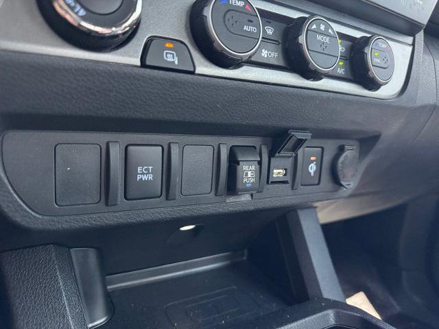 Used 2023 Toyota Tacoma TRD Off-Road AWD/4WD image 23
