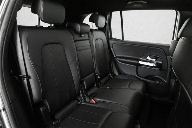 Used 2022 Mercedes-Benz GLB 250 4MATIC image 23