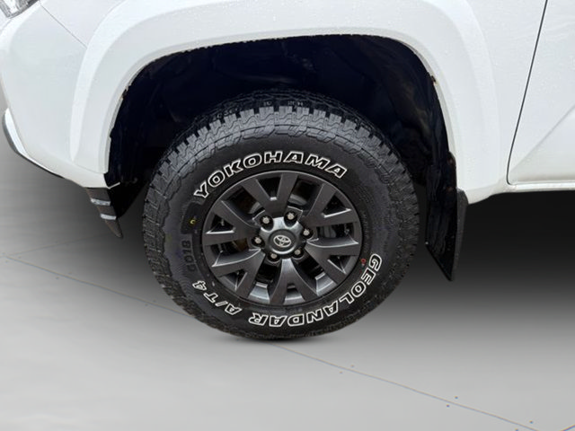 Used 2021 Toyota Tacoma SR5 AWD/4WD image 23