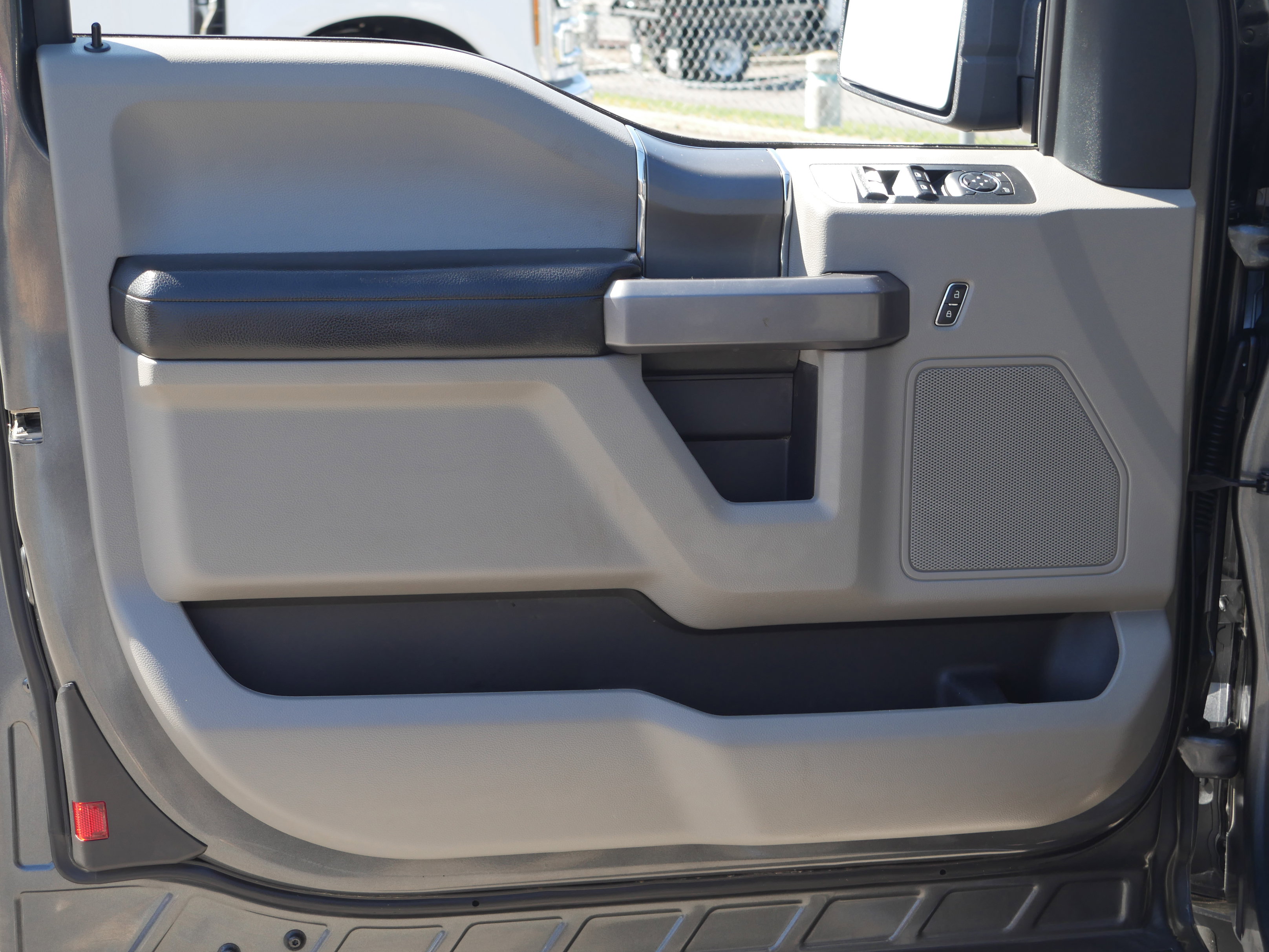 Used 2019 Ford F150 XLT w/ Equipment Group 302A Luxury image 28