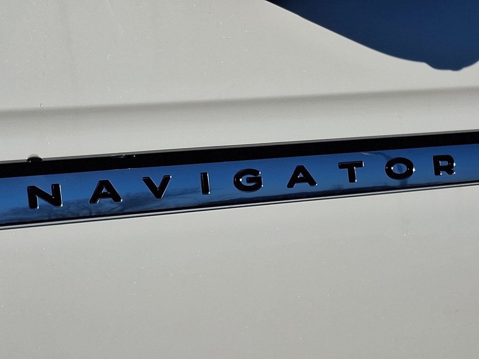 New 2026 Lincoln Navigator L Reserve AWD/4WD image 22