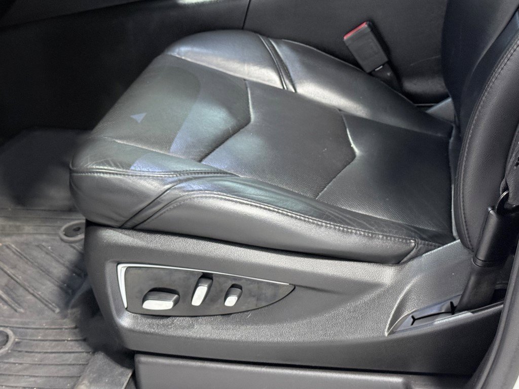 Used 2018 Cadillac Escalade Luxury image 23